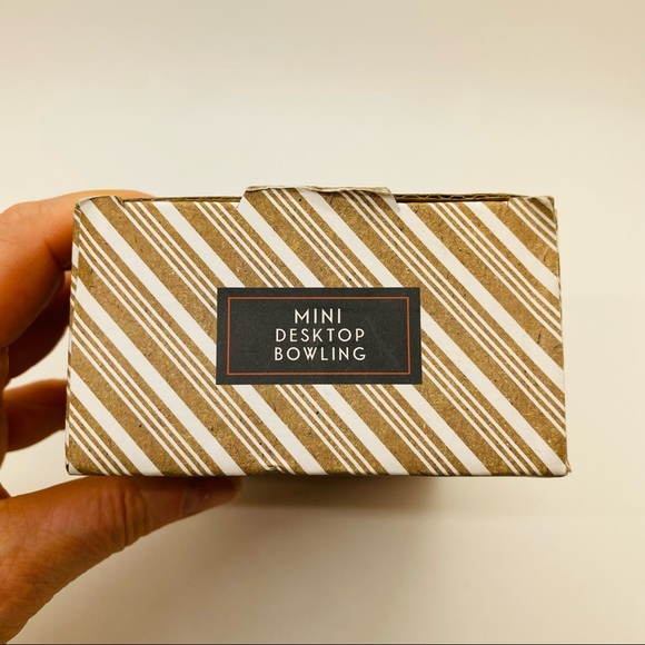 NWT Mini Desktop Bowling 7-piece Set - Picture 4 of 6